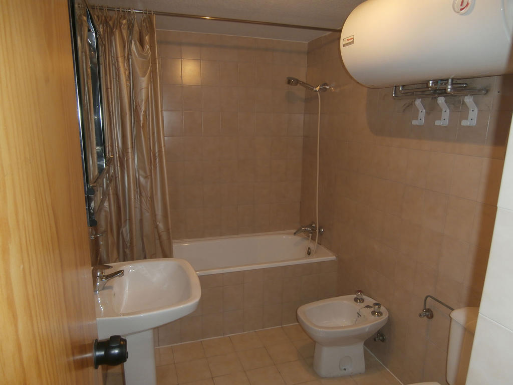 Apartamentos Mont Blanc Asn เซียร์ราเนบาดา ห้อง รูปภาพ