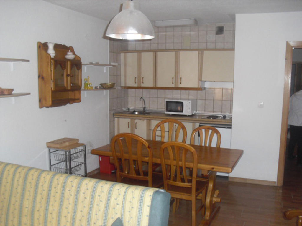 Apartamentos Mont Blanc Asn เซียร์ราเนบาดา ภายนอก รูปภาพ