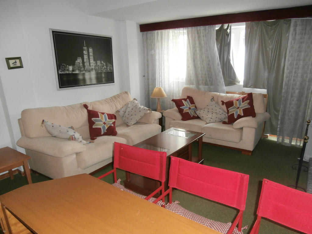 Apartamentos Mont Blanc Asn เซียร์ราเนบาดา ภายนอก รูปภาพ