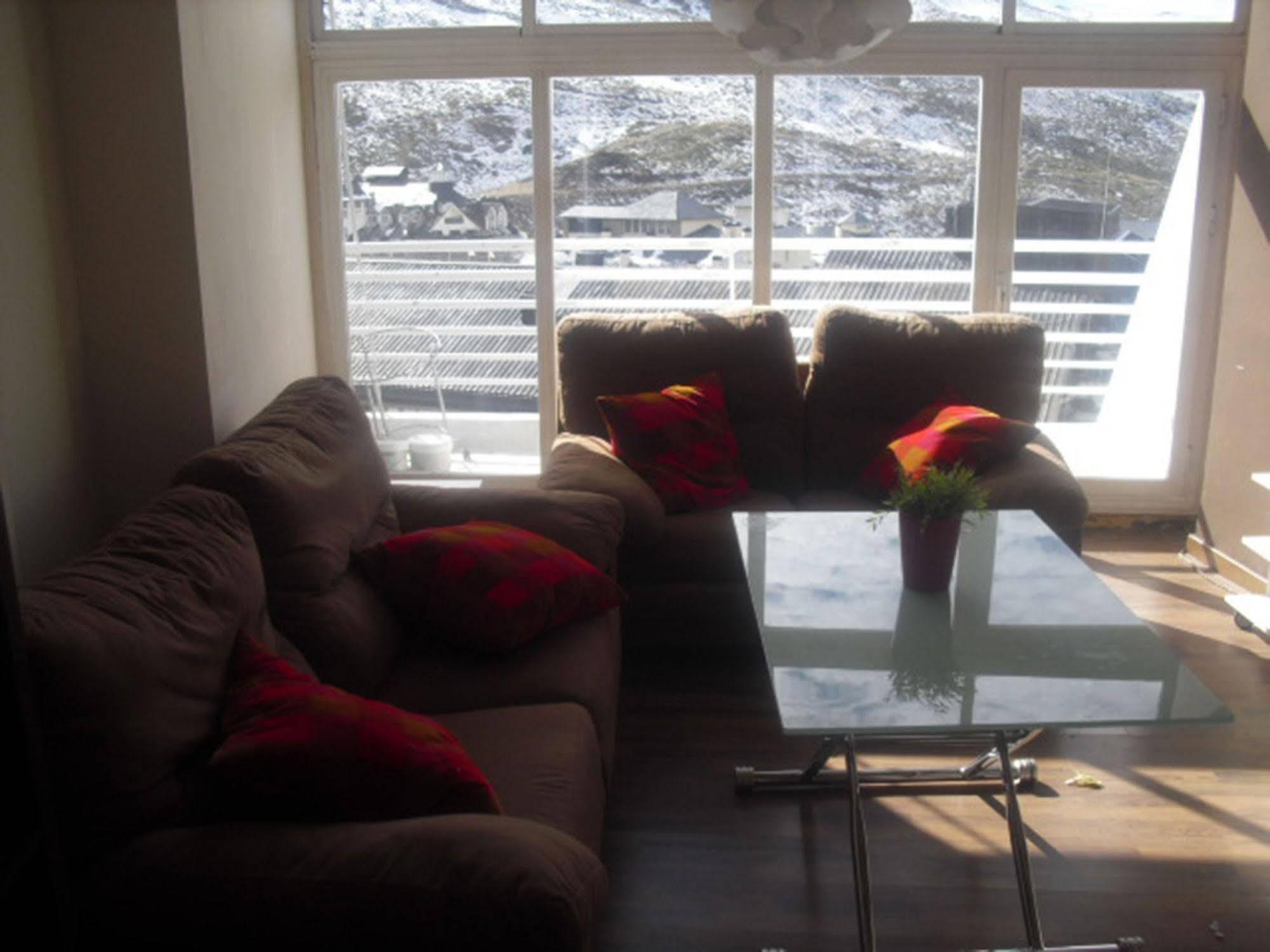 Apartamentos Mont Blanc Asn เซียร์ราเนบาดา ภายนอก รูปภาพ